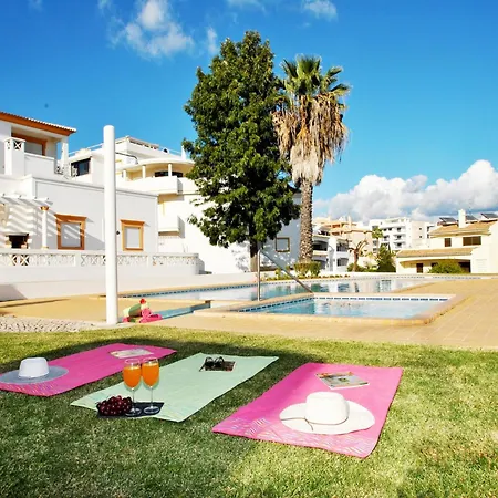 Apartment In Olhos D Agua Near Beaches