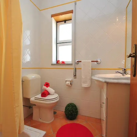 Apartment In Olhos D Agua Near Beaches *